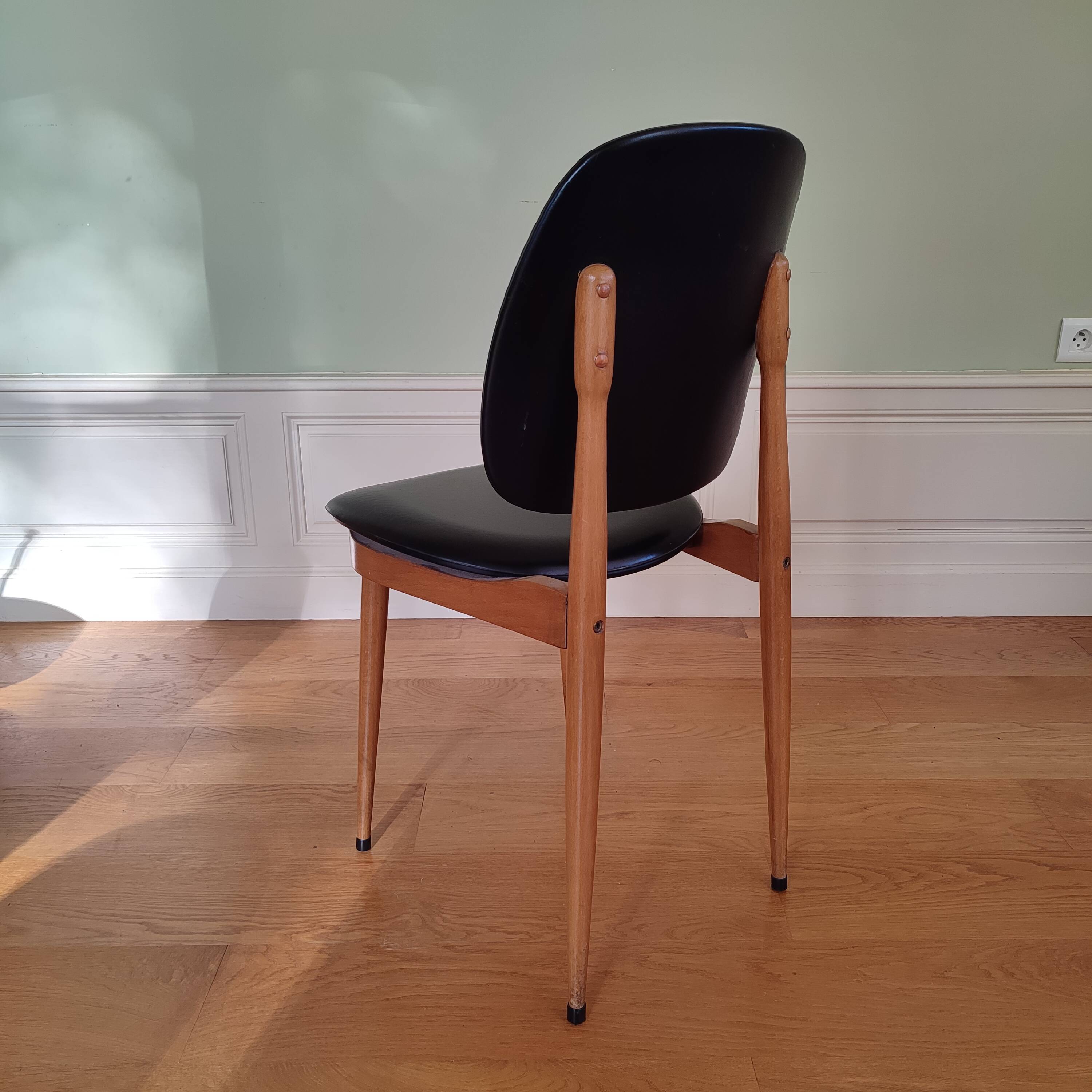 Lot de 6 chaises vintage " Pégase " Baumann