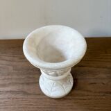 Vase en albâtre sculpté vintage