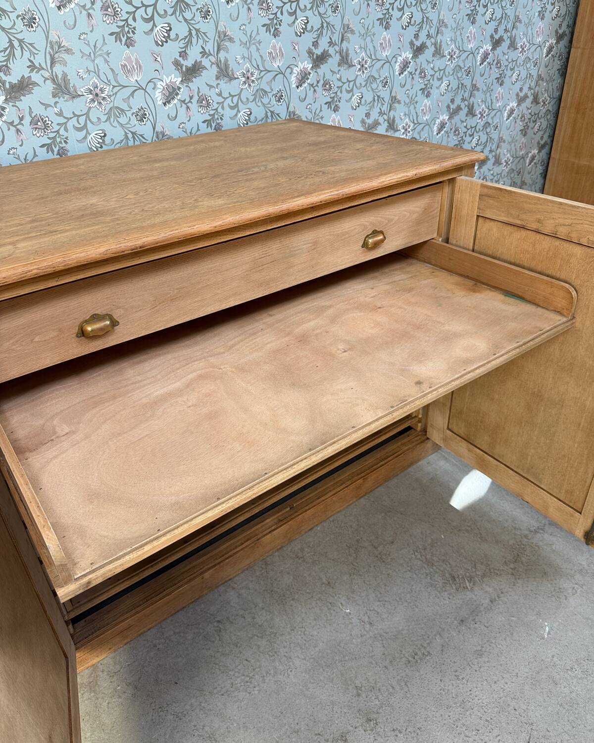 Oak plan cabinet / trade cabinet (renovated)