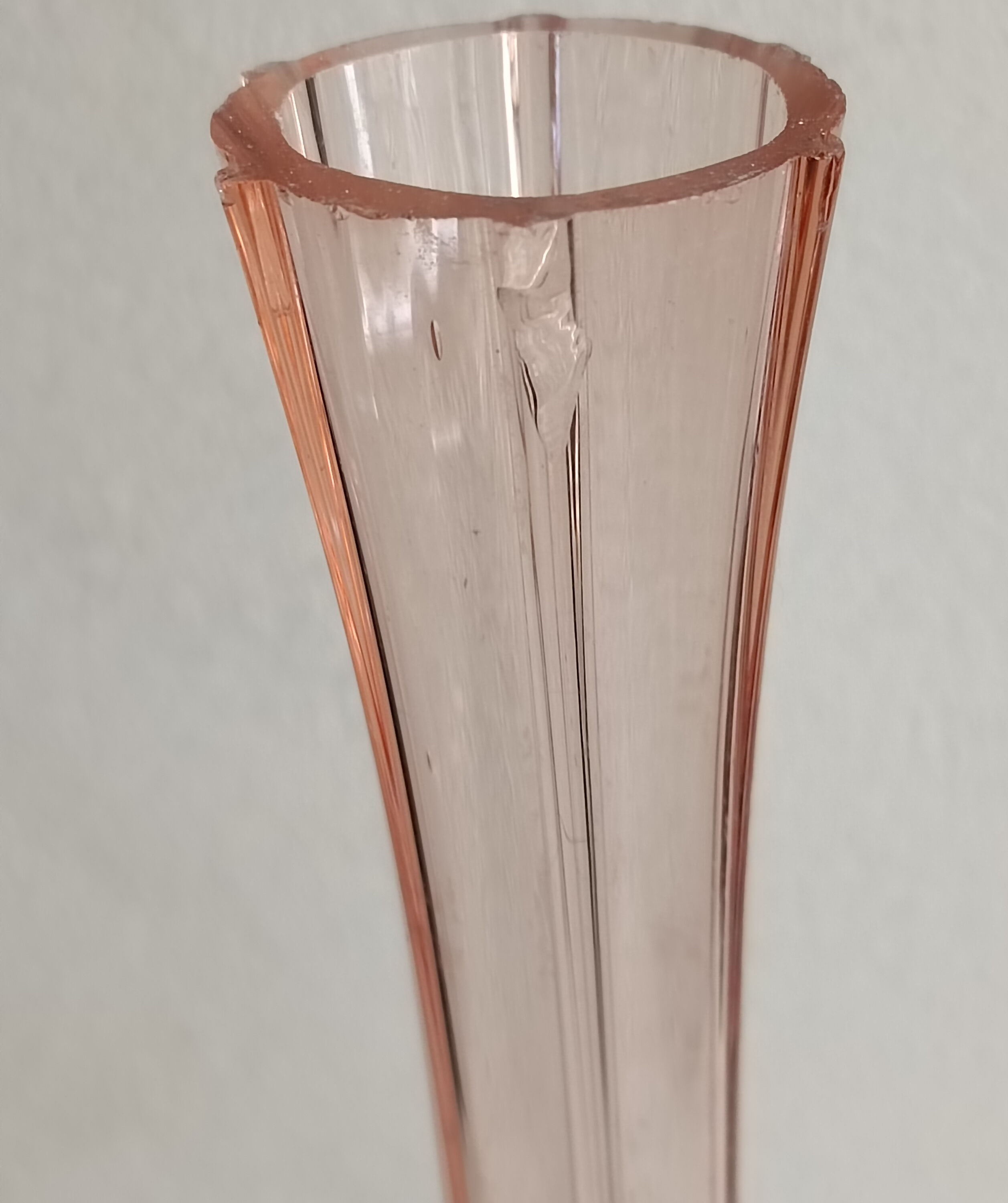 Soliflore in molded glass early twentieth century