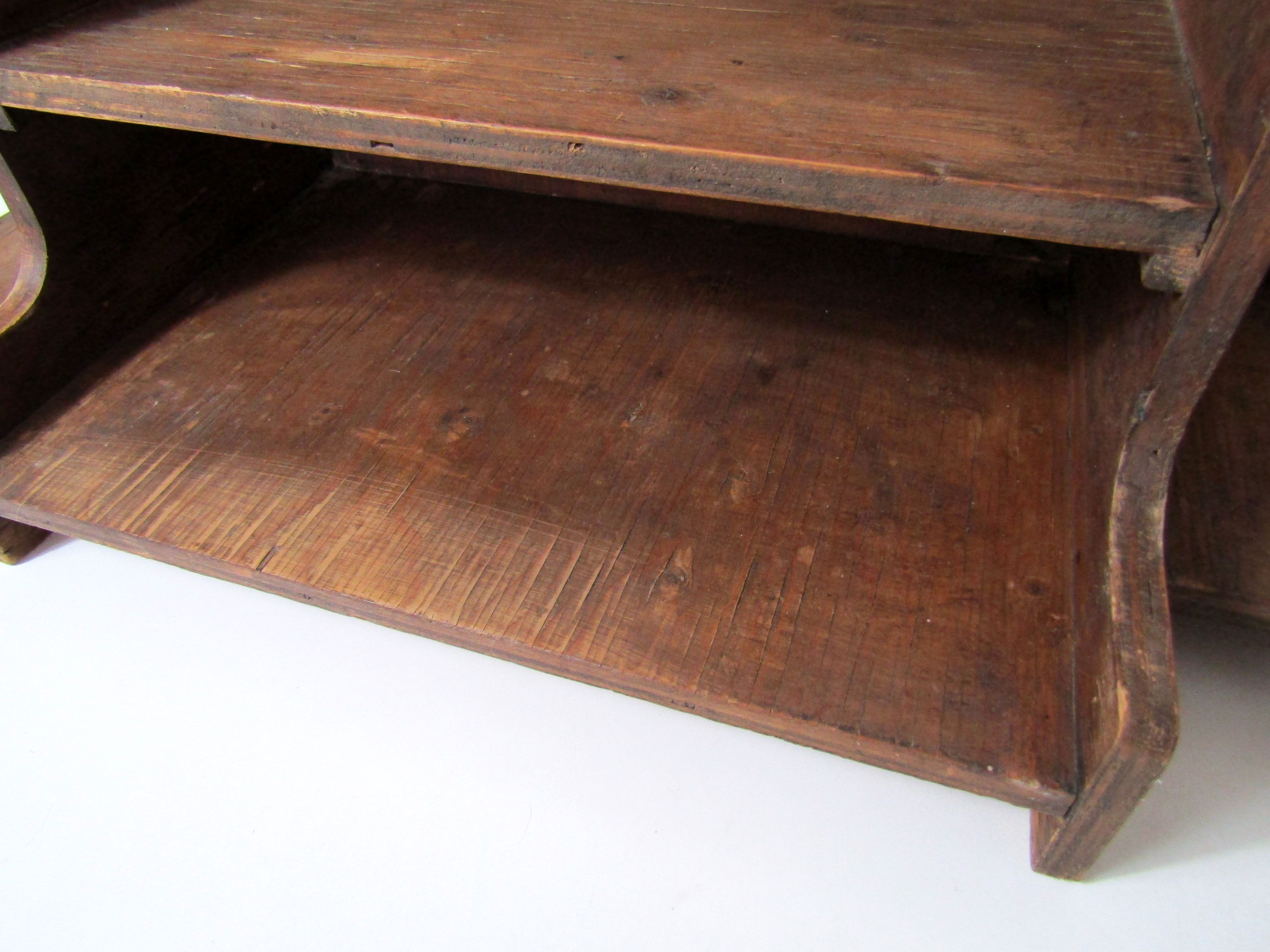 Ancienne étagère en bois format atypique