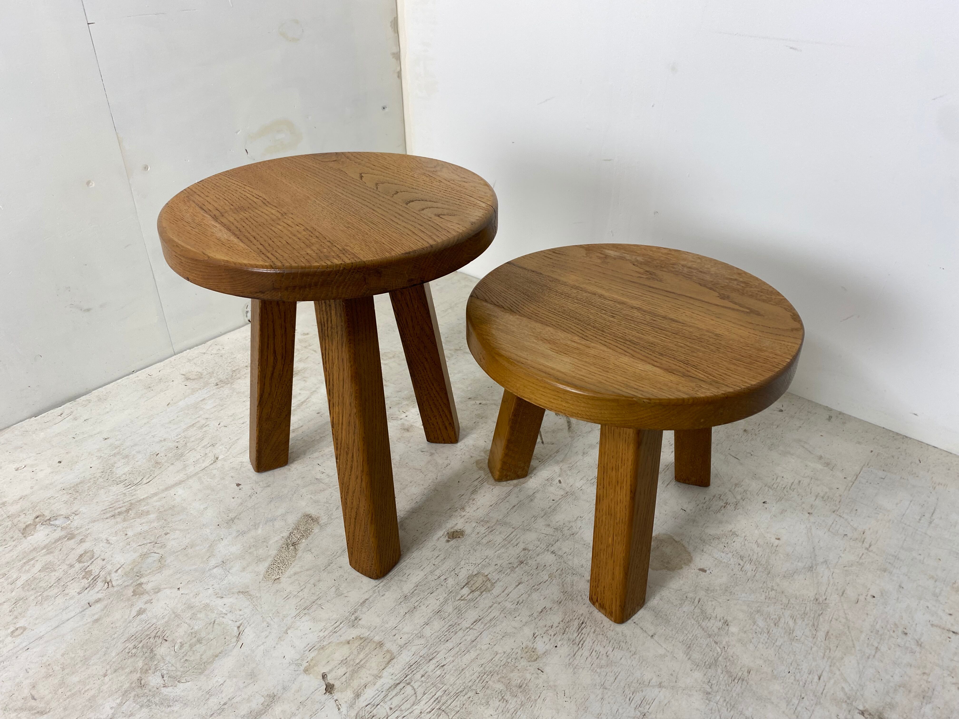 Tables d’appoint vintage brutalistes en chêne années 1960, ensemble de 3