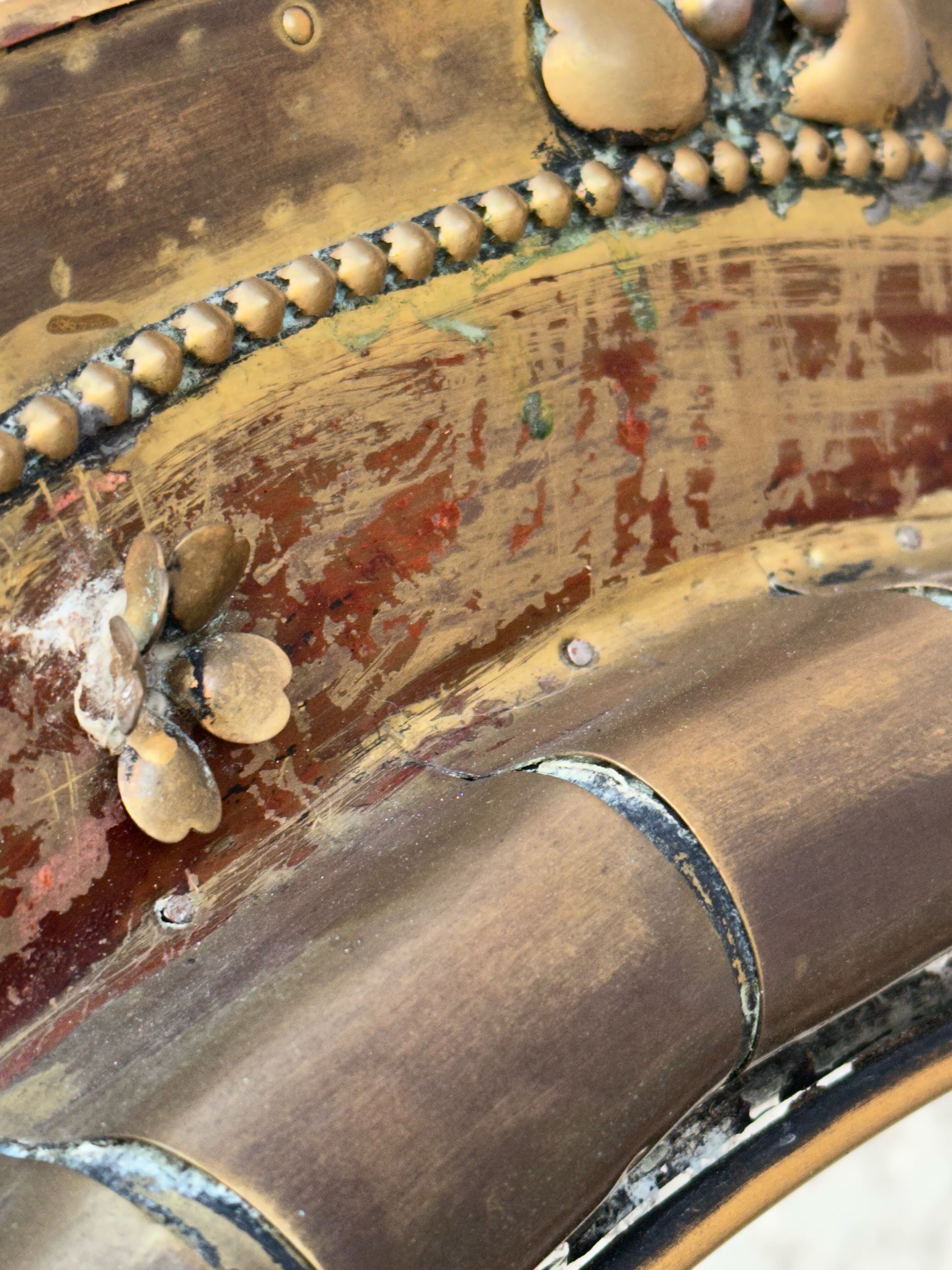 Round mirror in worked copper, Italy 1950