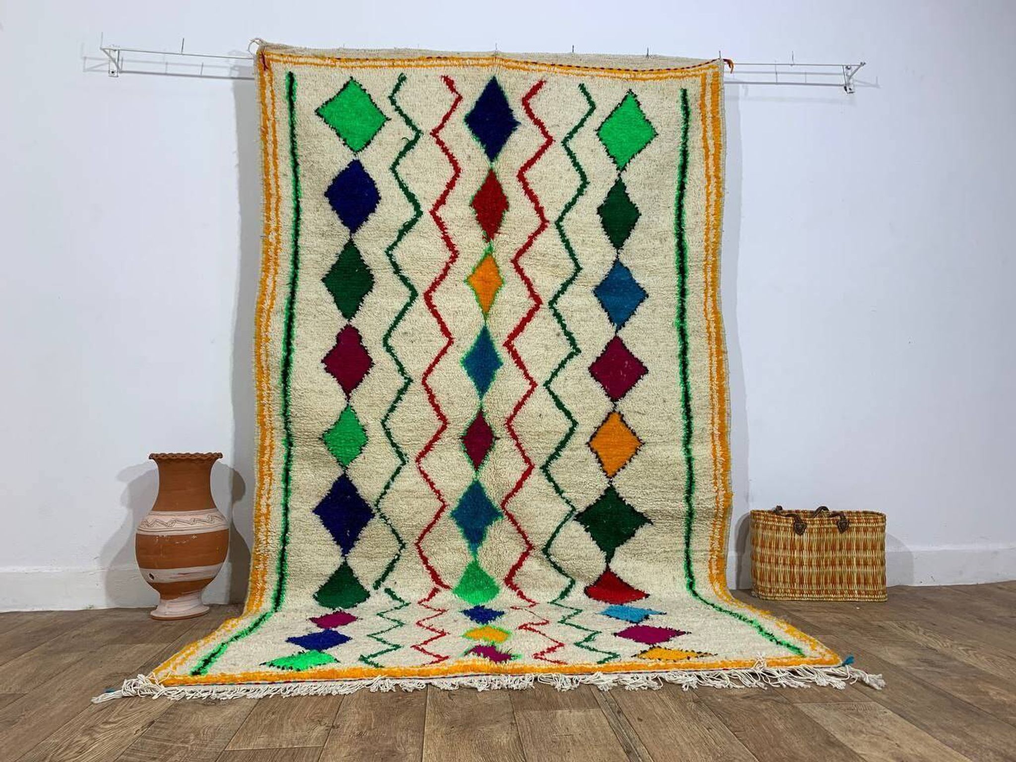 Tapis berbère marocain artisanal fait main 254 X 152 CM