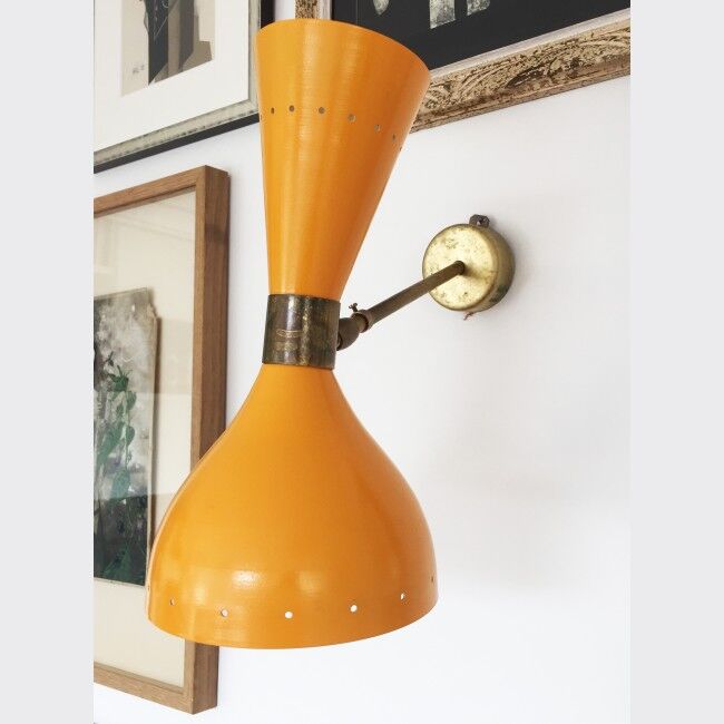 Wall lamp in the style of the Italian creations of the 50s