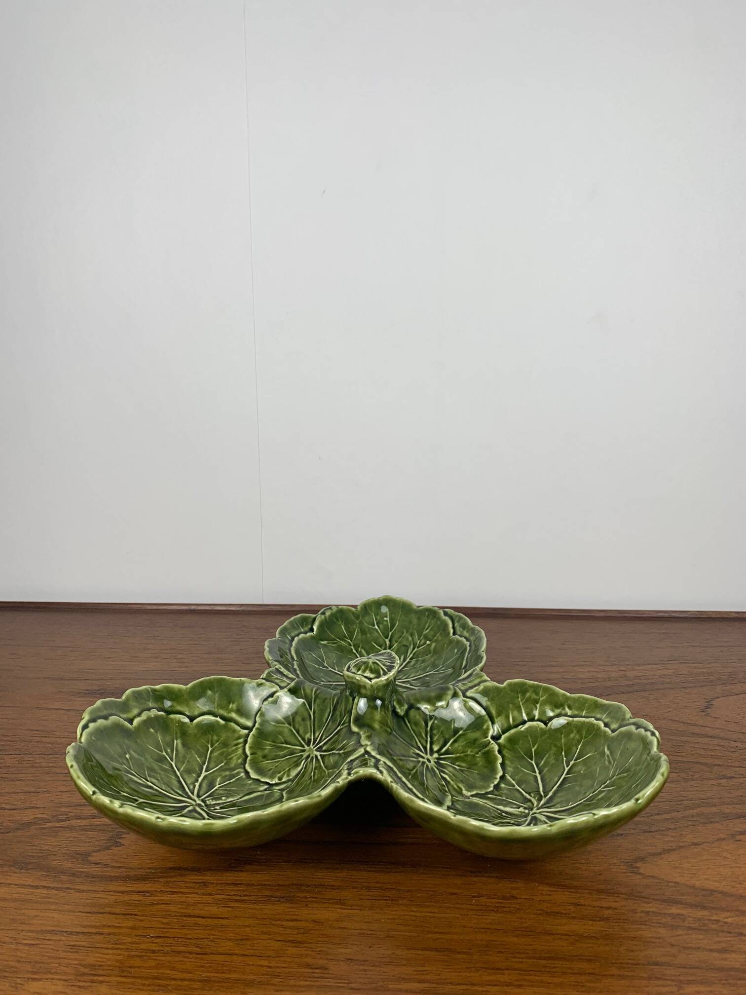 Green cabbage appetizer dish, SILEA, 3 compartments, ceramic