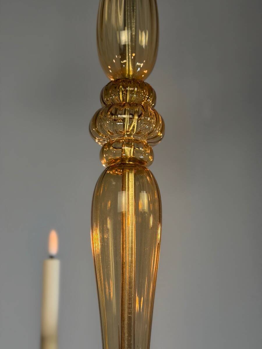 Venetian chandelier in gilded Murano glass by Venini circa 1920, 6 light arms.