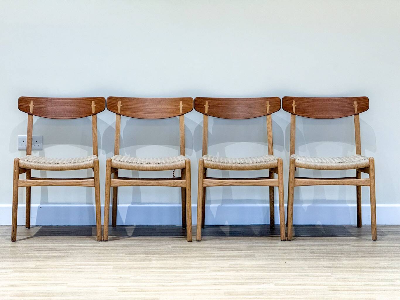CH23 Dining Chairs by Hans J. Wegner for Carl Hansen & Søn, 1950s, Set of 8
