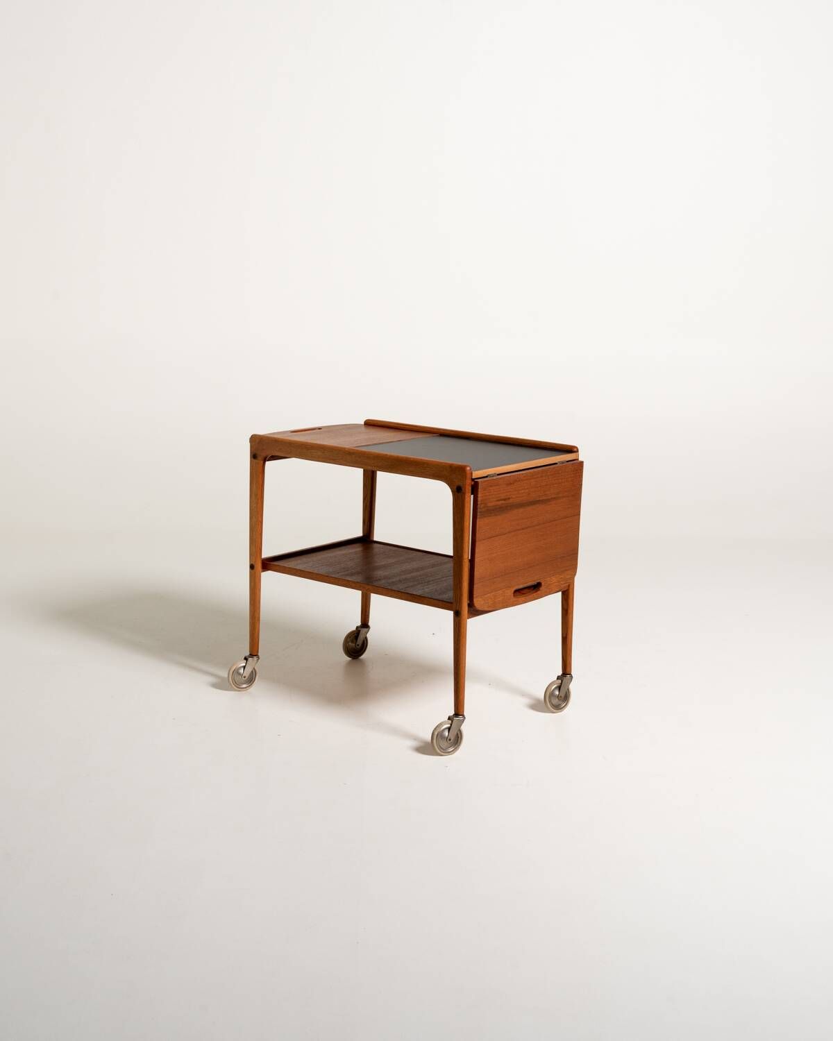 Yngve Ekström "Thea" oak serving trolley