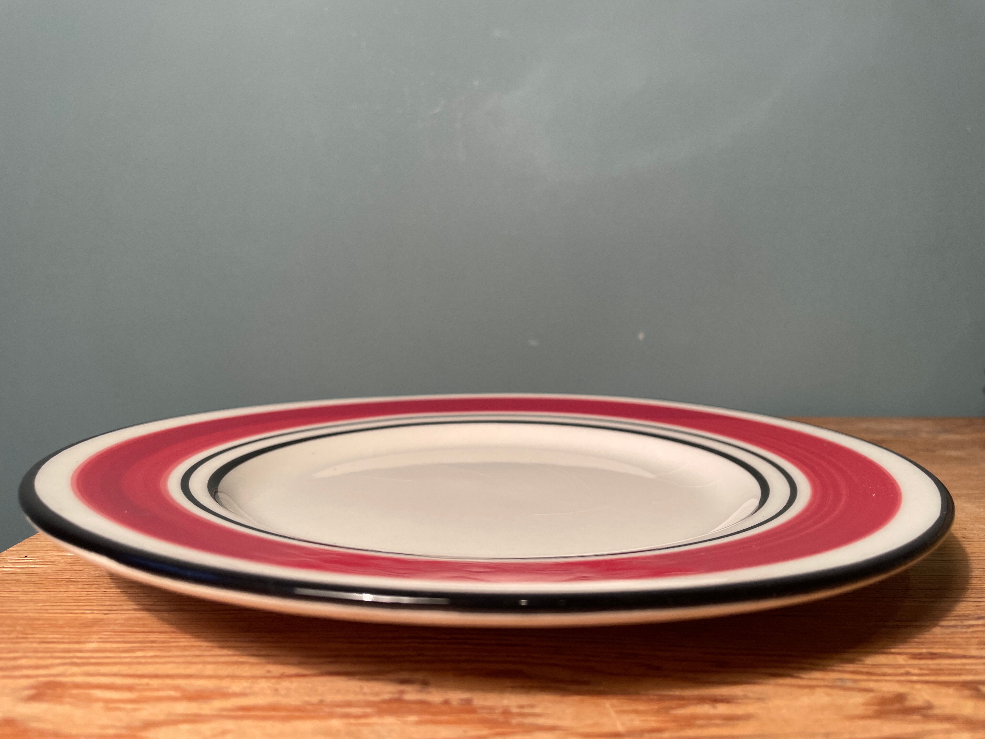 Set of 9 Granada dessert plates