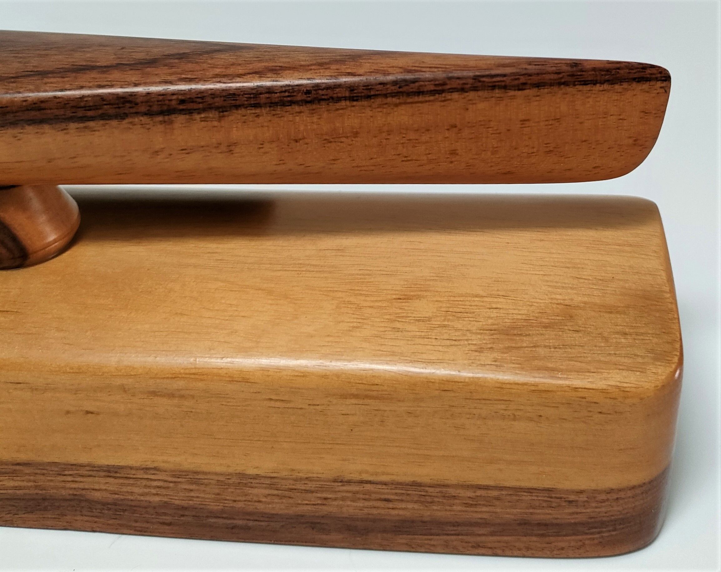 Kayak scale model violet wood