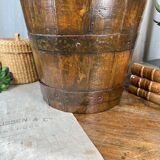 Old bucket in wood & metal 19th century