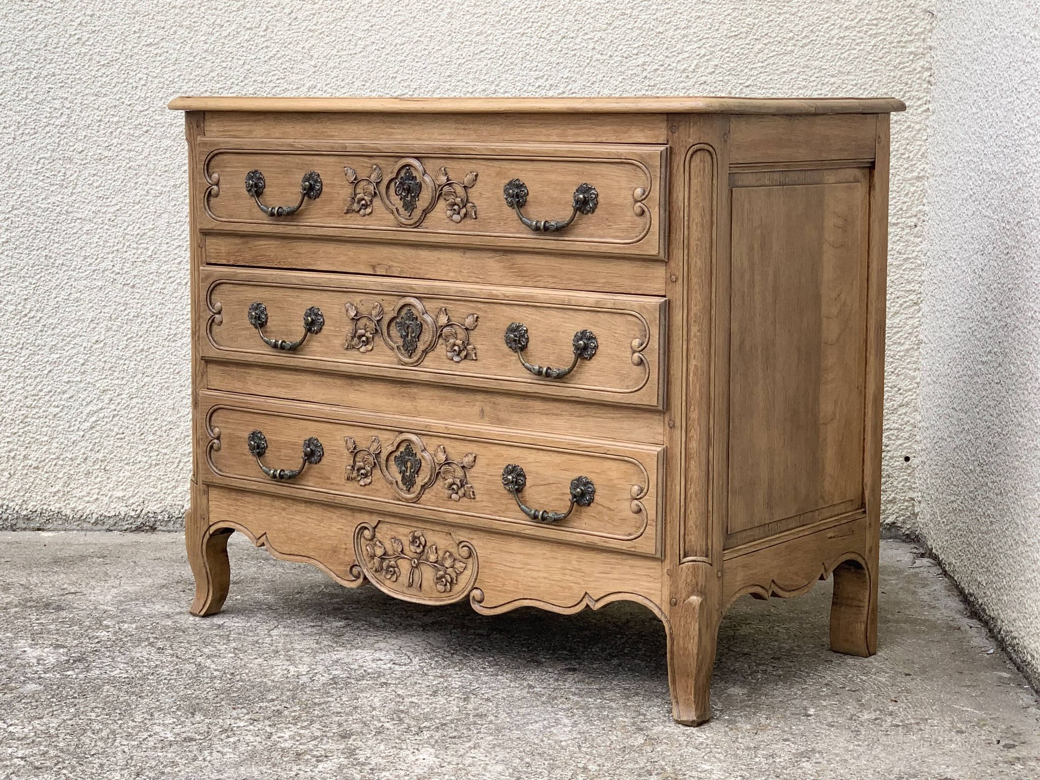 Louis XV style chest of drawers, solid raw oak, 1920.