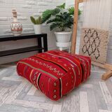 Handmade Berber pouf in wool 60 X 60 X 20 CM
