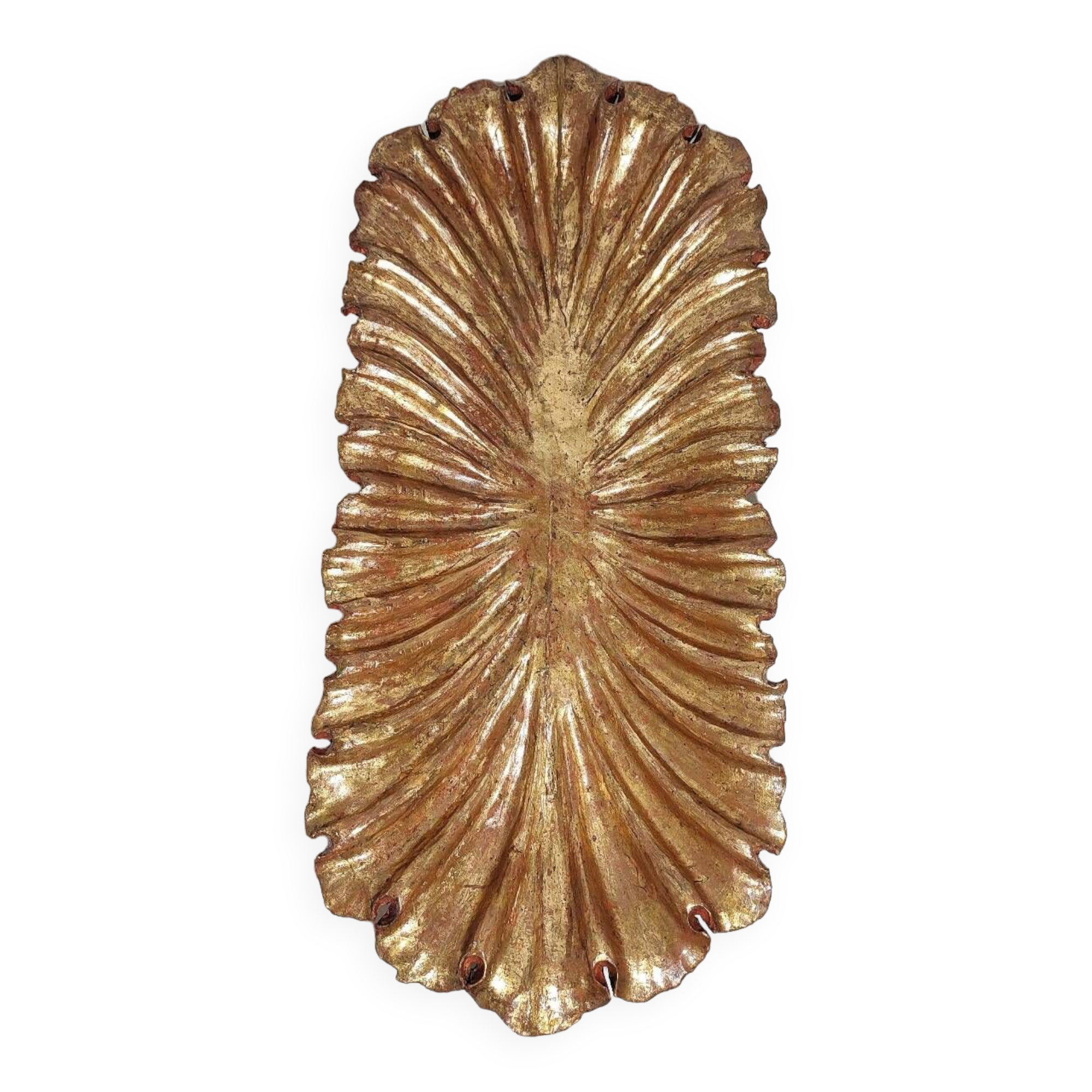 Centro de mesa de madera y pan de oro. España, 1930s.