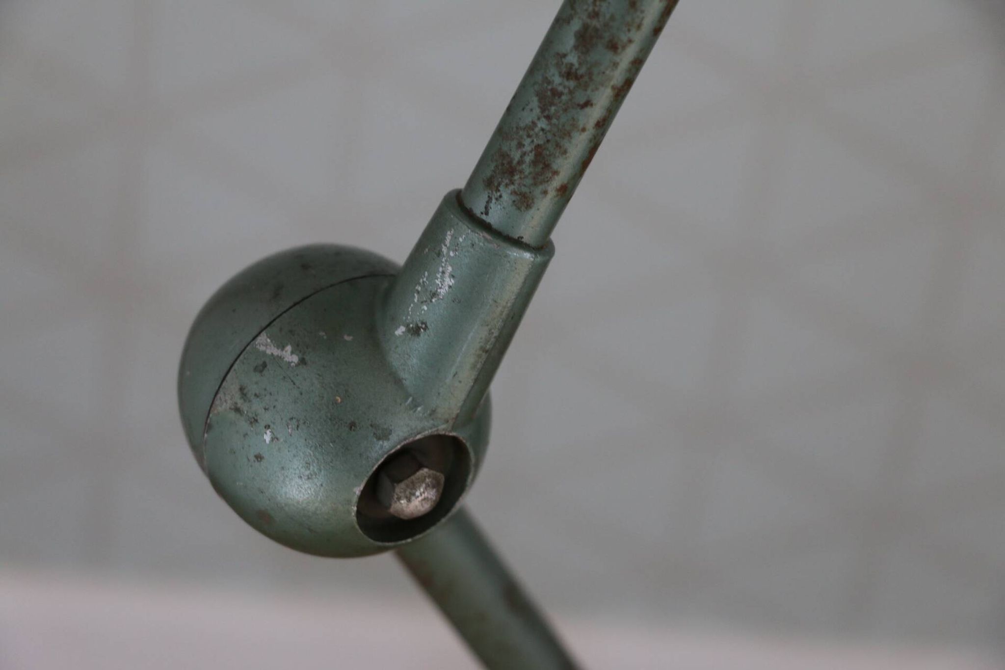 JIELDE 2-arm green lamp, 1960s square foot