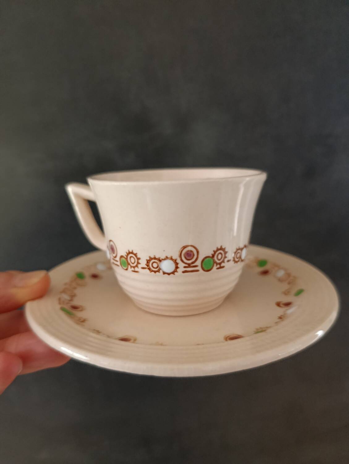 6 tasses et sous-tasses rose modèle Betty faïenc. de Longwy 1930