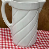 Very large earthenware pitcher / vase