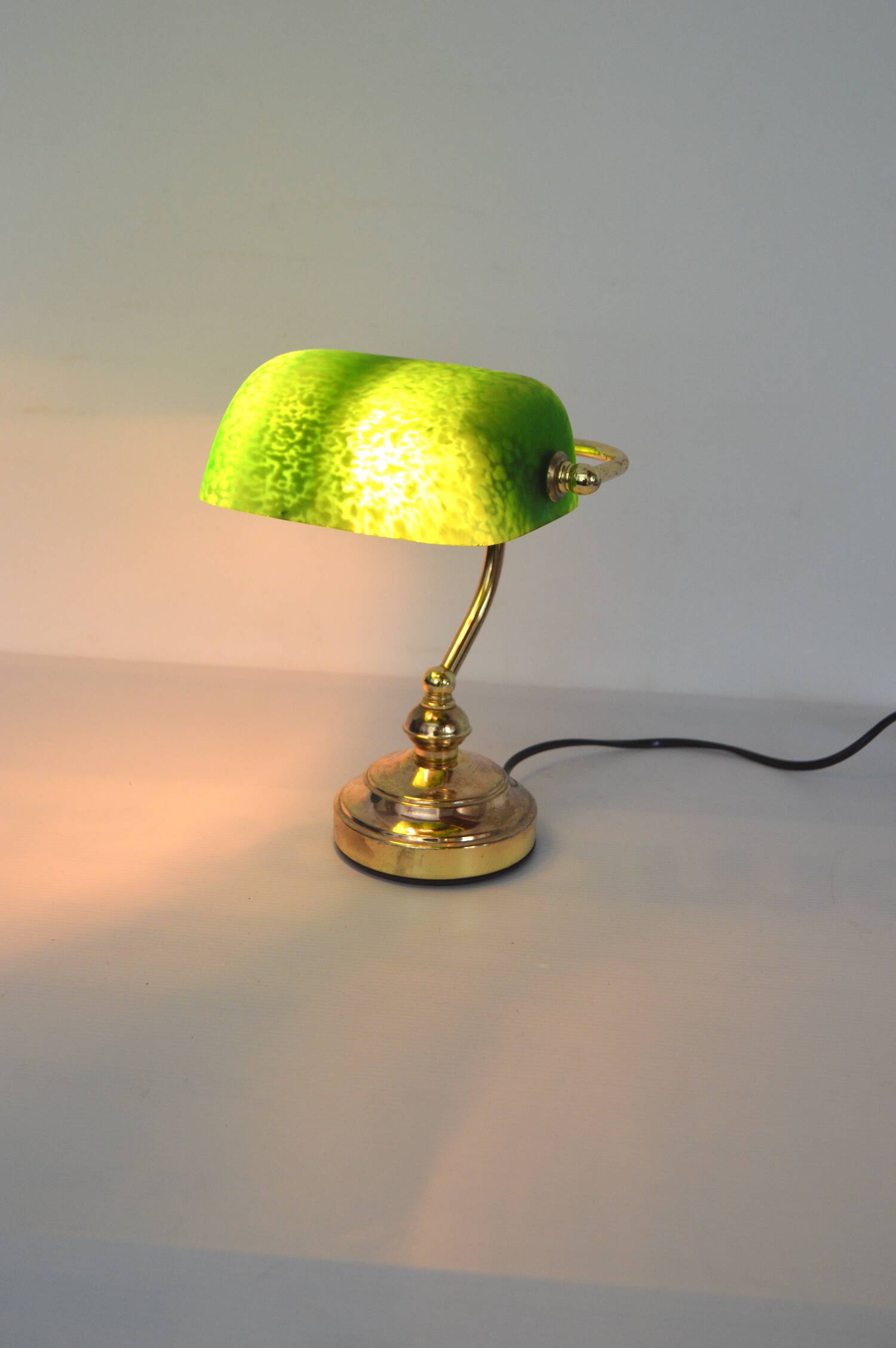 Banker's lamp