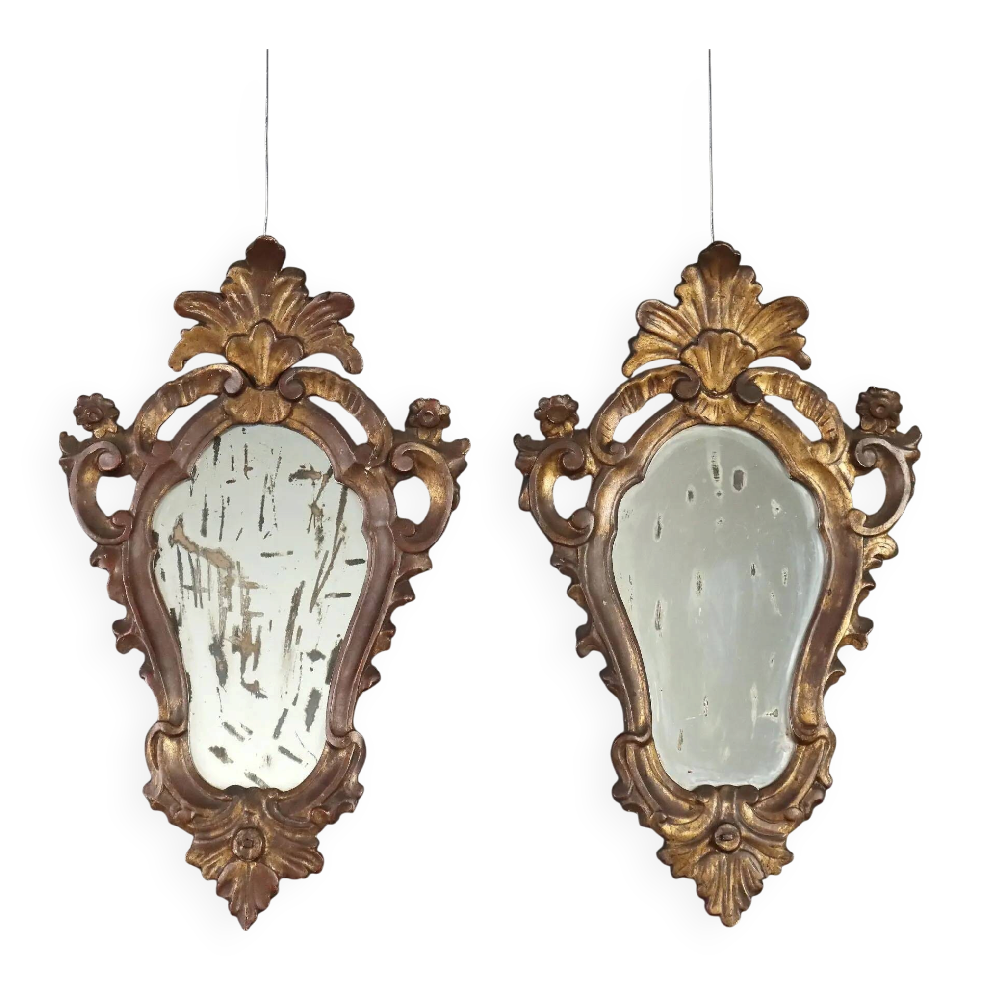 Small antique mirrors in carved and gilded wood, Italy, 20th century.