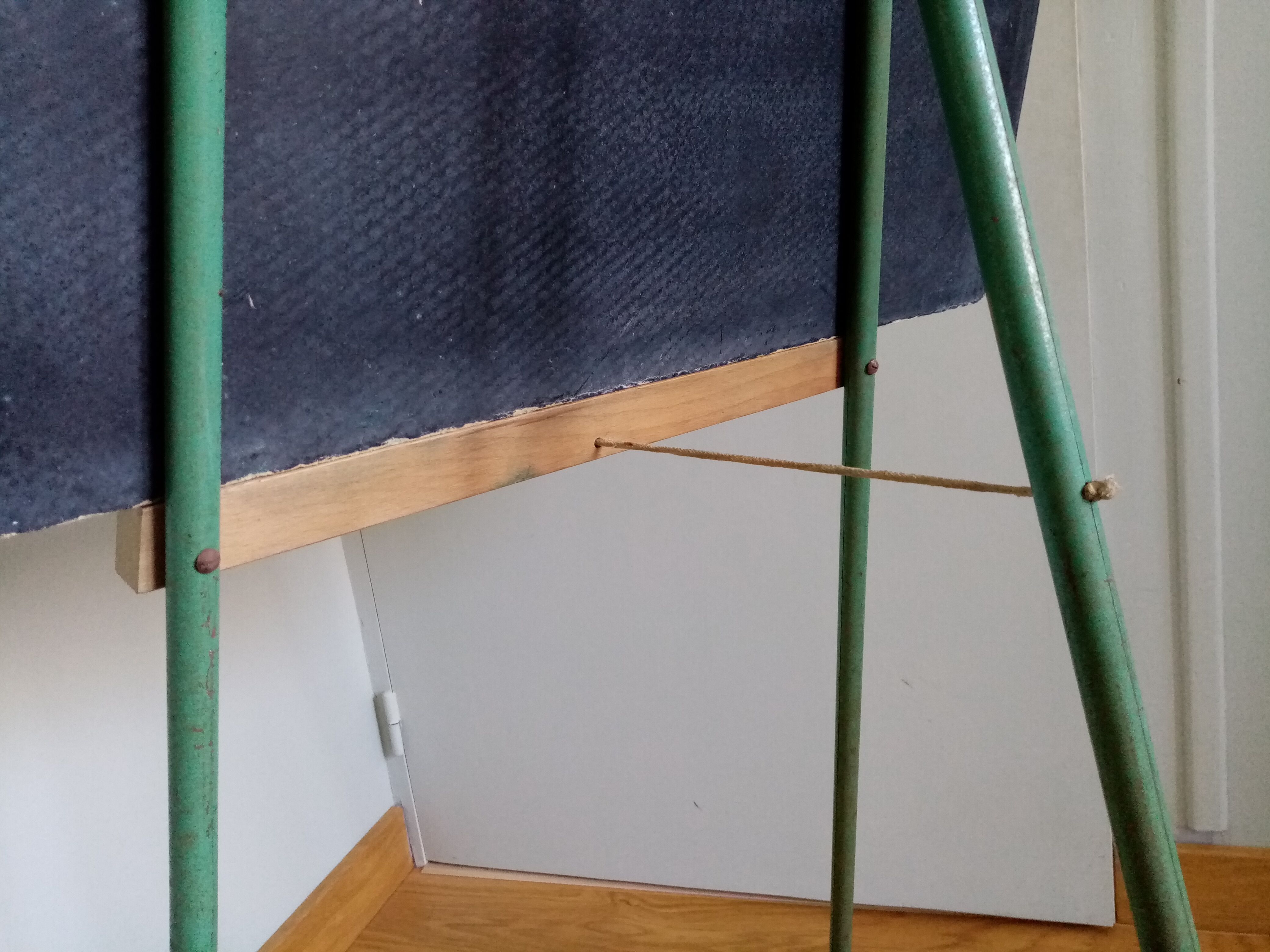 Schoolboy slate table on foot