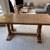 Massif wood table