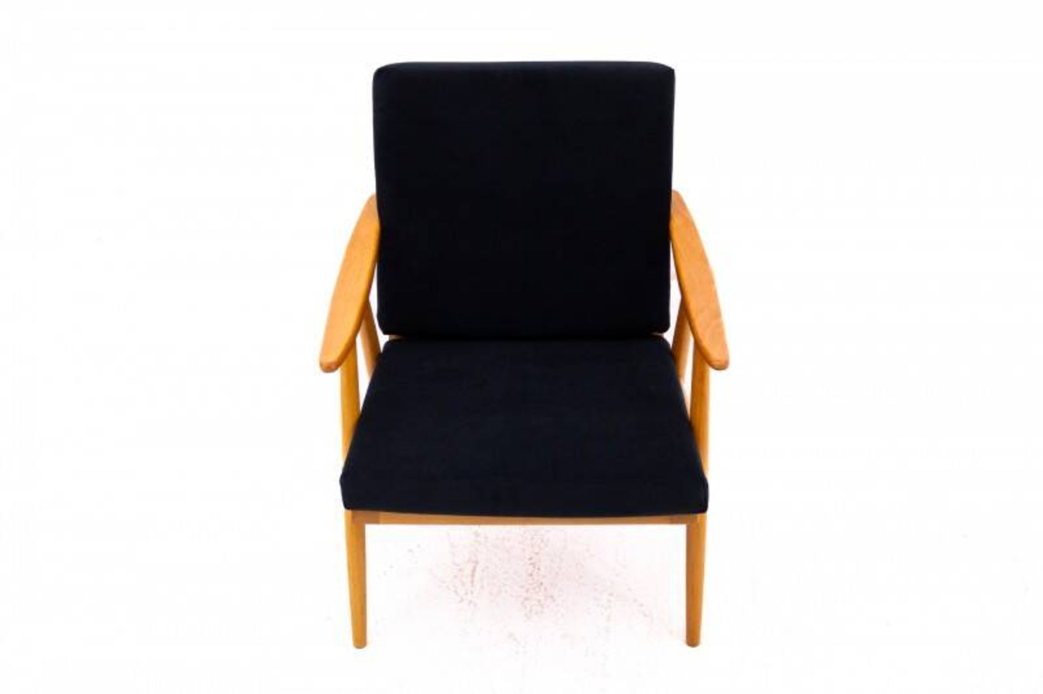 Pair of armchairs, Czechoslovakia, manufacturer TON, 1960s. After renovation.