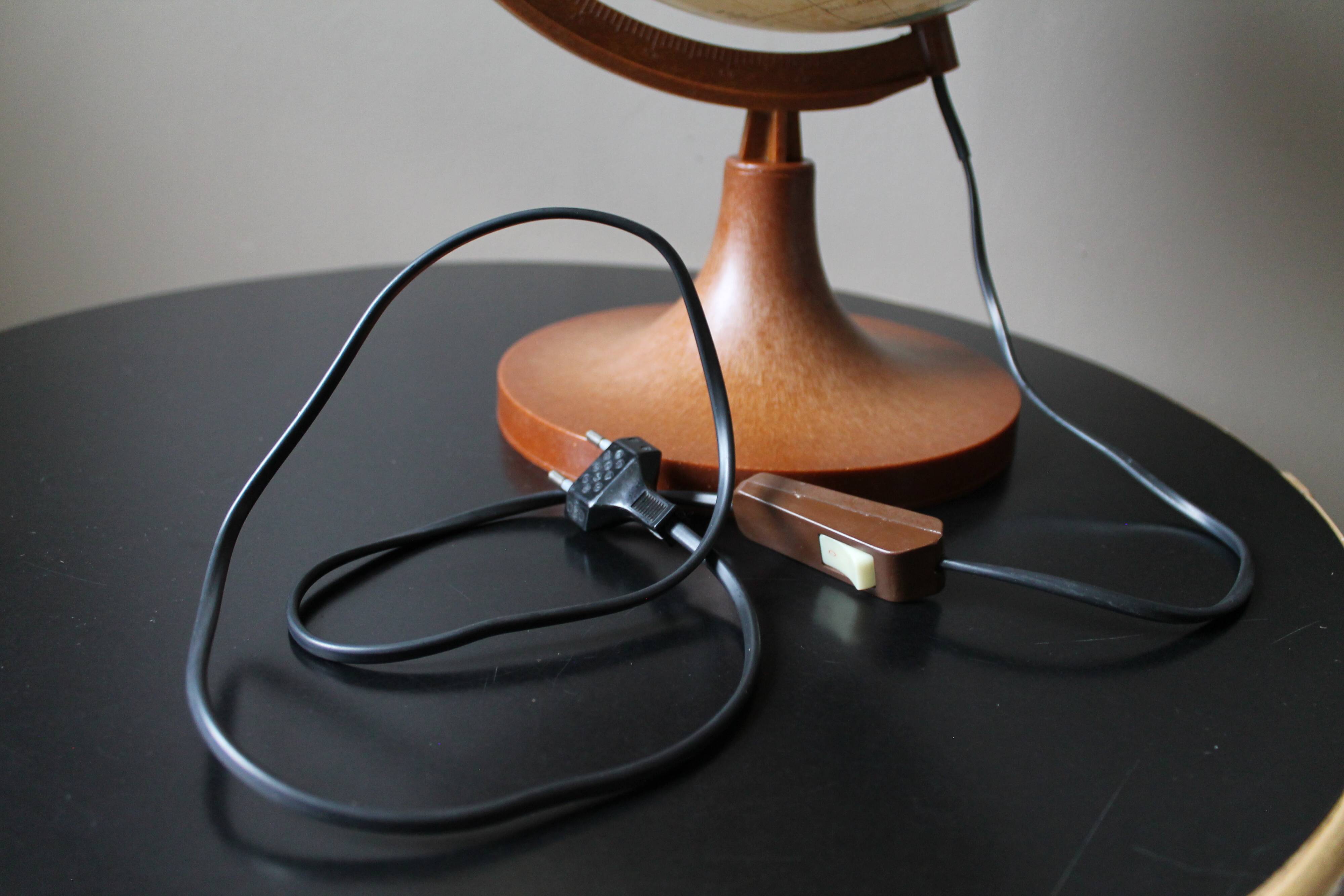 Vintage world map 'Nova Rico'