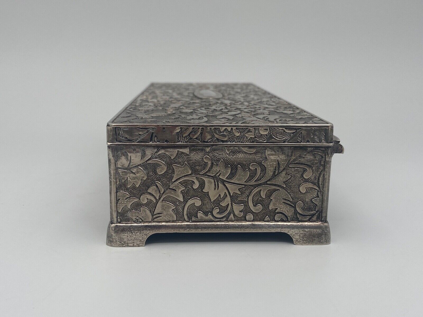 Silver metal jewelry box nineteenth compartmentalized work rich decor