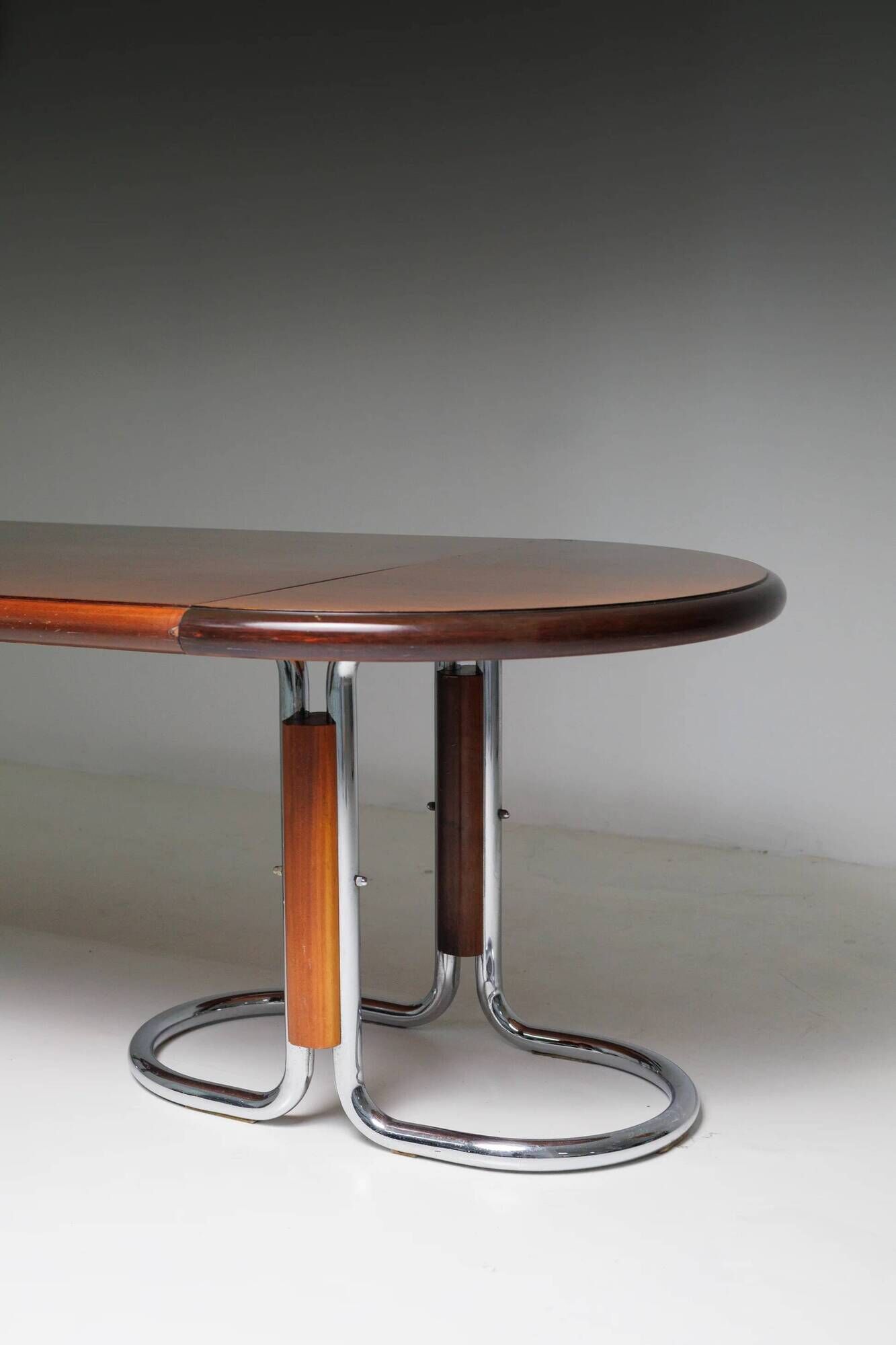 Table à manger moderniste vintage 250 cm de long, Italie, années 1970