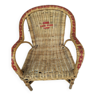 Petite fauteuil d'enfant en osier