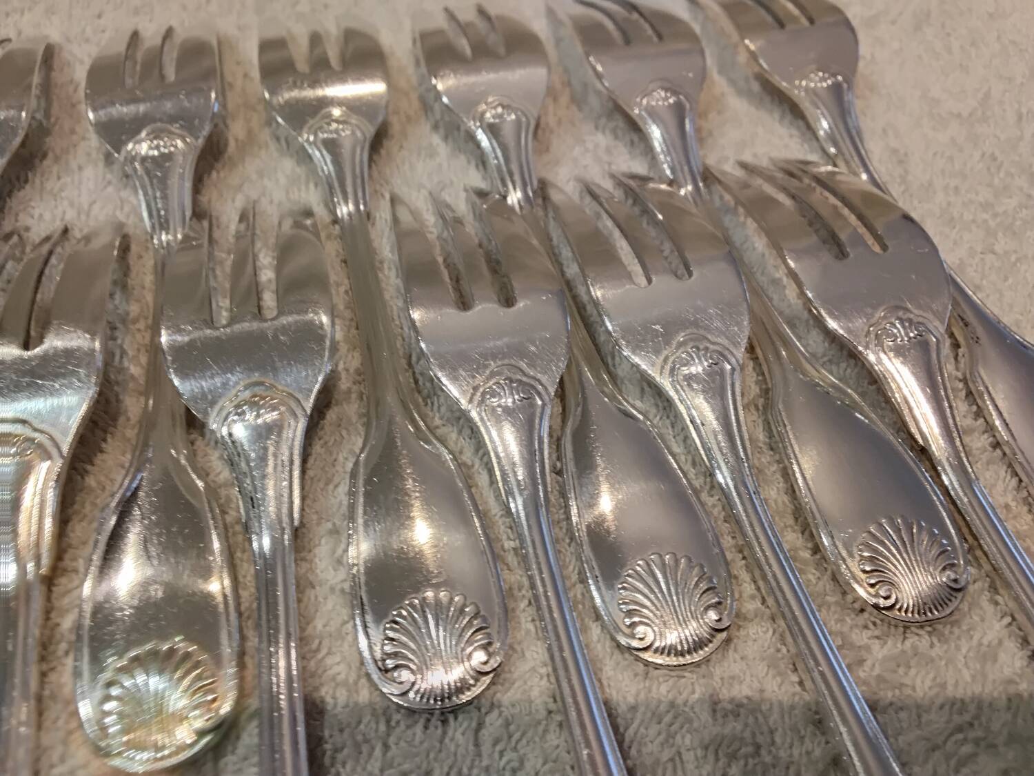 12 silver-plated metal cake forks by Christofle Vendôme 15.2