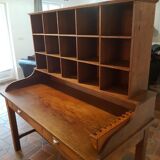 Postal sorting office