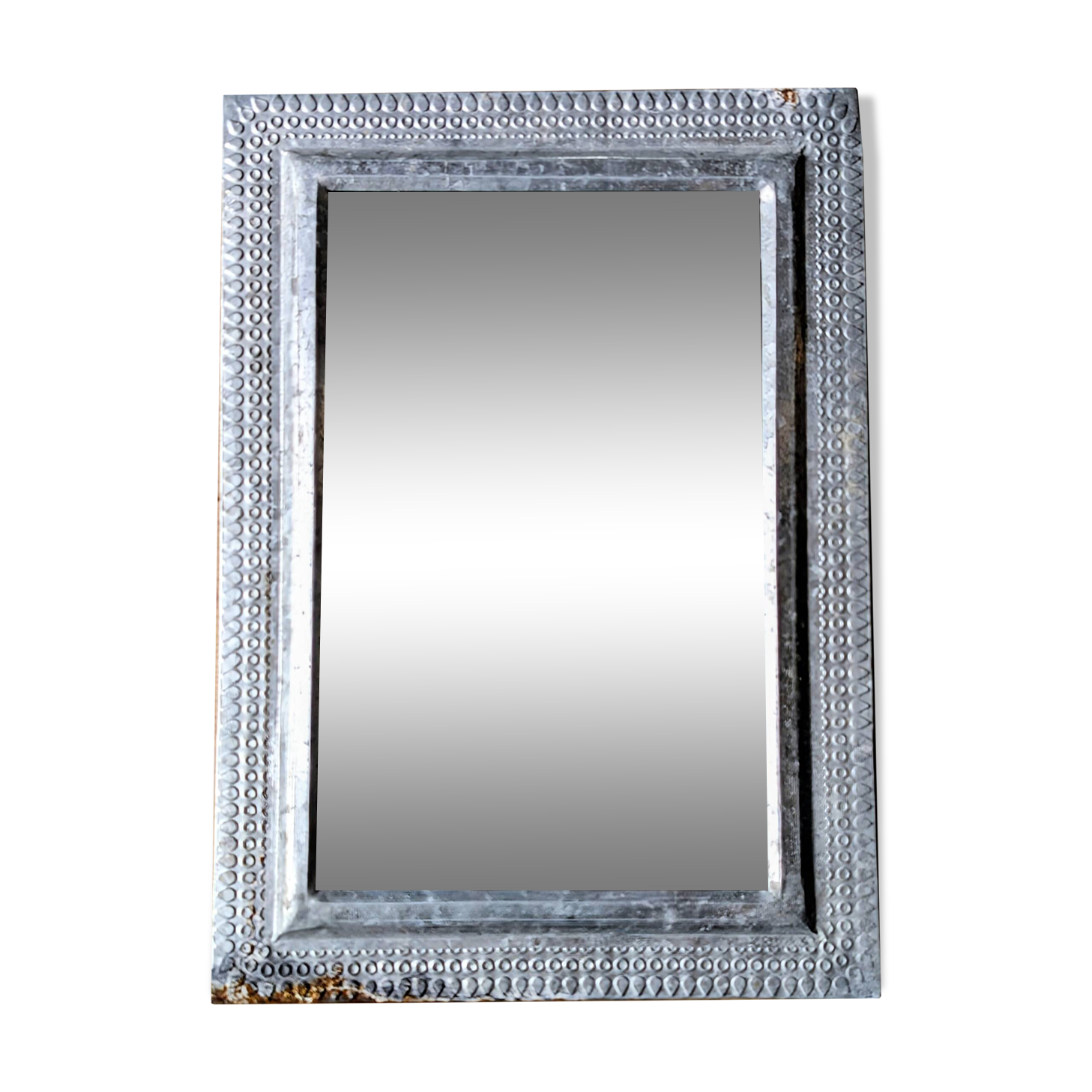 Antique rectangular mirror, hammered metal frame 35 x 25 cm