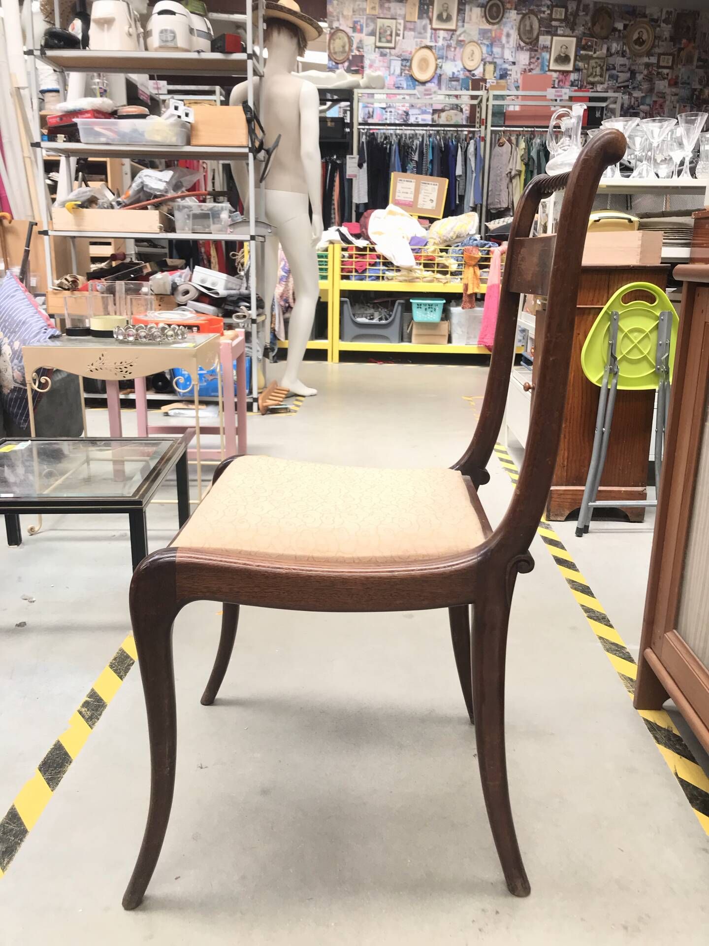 6 Art Nouveau chairs with brass marquetry