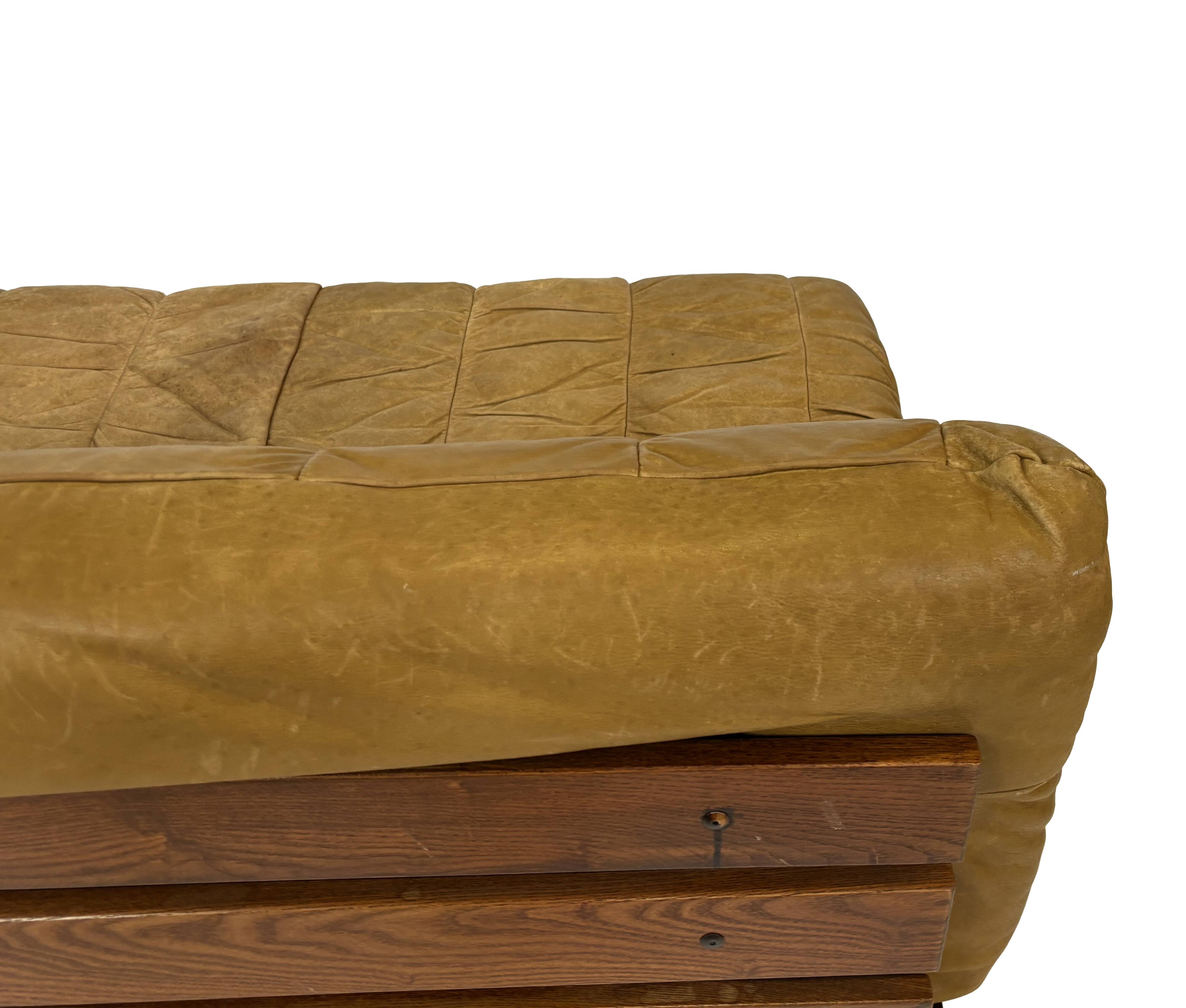 Canapé de salon Mid-Century en cuir cognac petit modèle