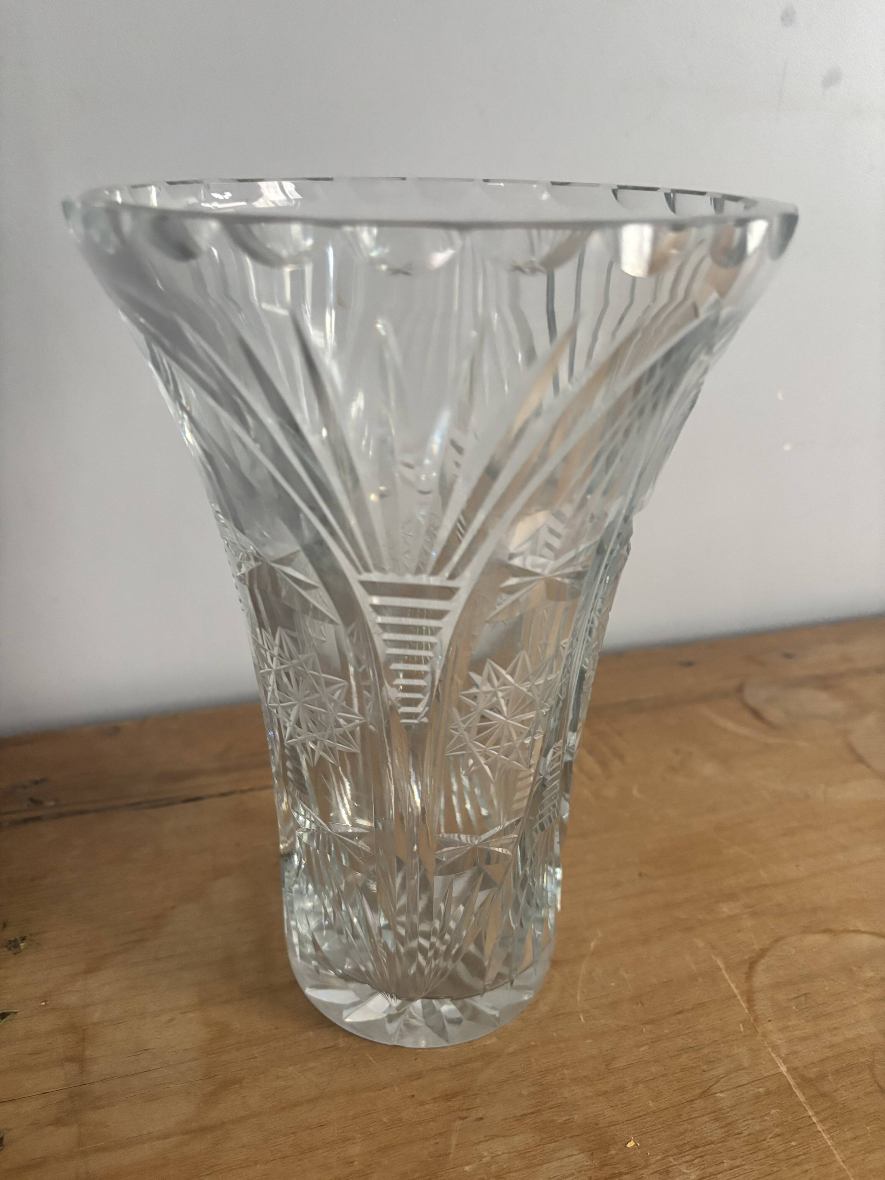 Vase en cristal taillé