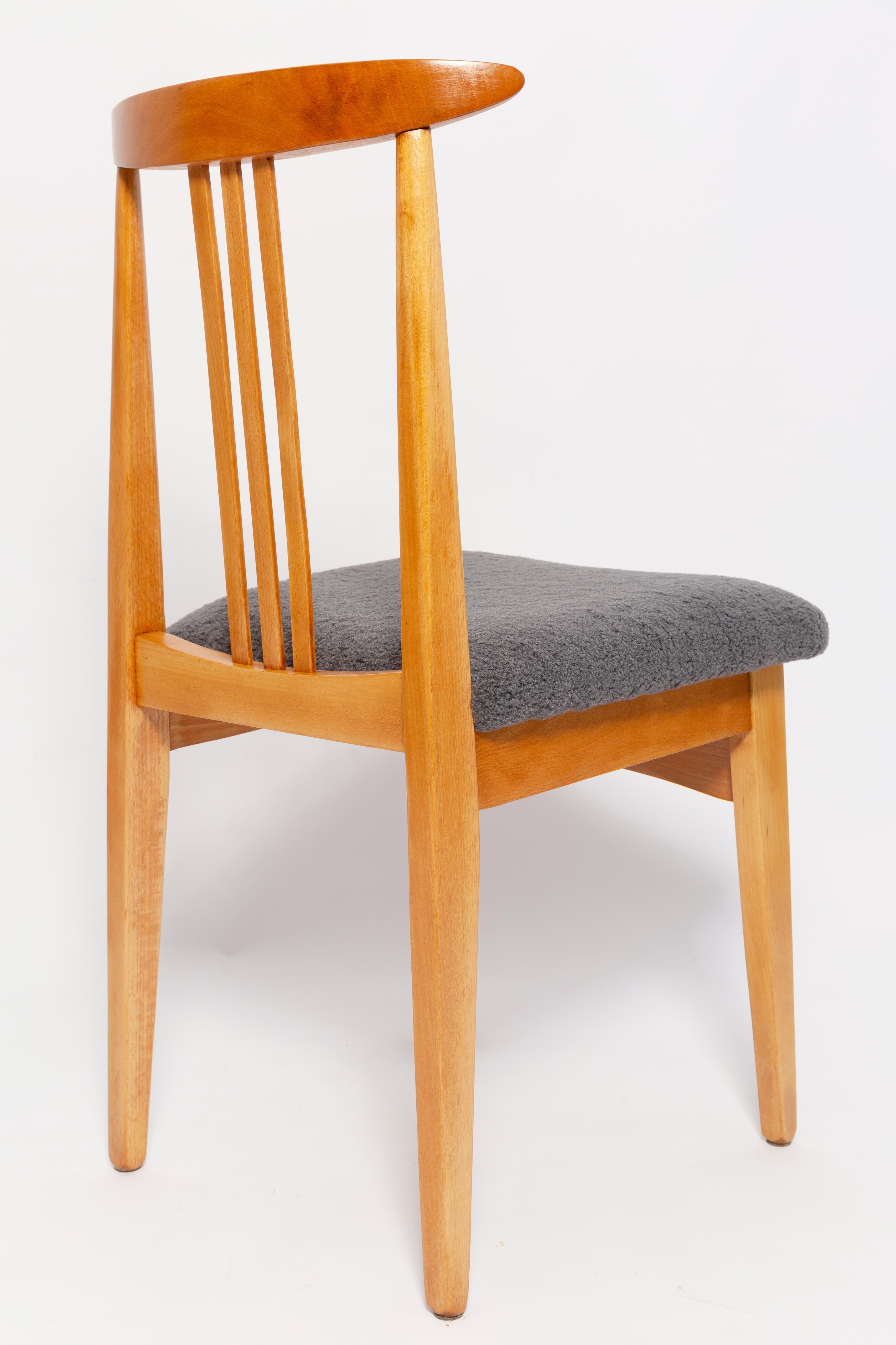 Mid-Century beech wood chair with grey boucle fabric, M. Zielinski, Europe, 1960.
