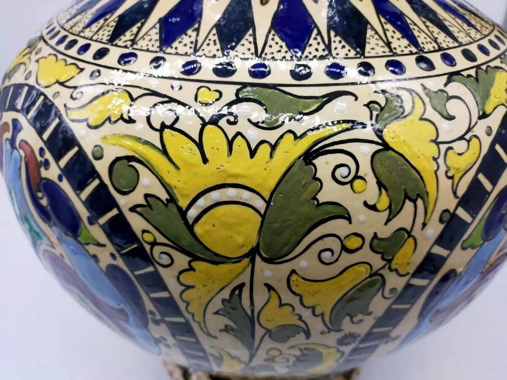 Vase en majolique Art Nouveau