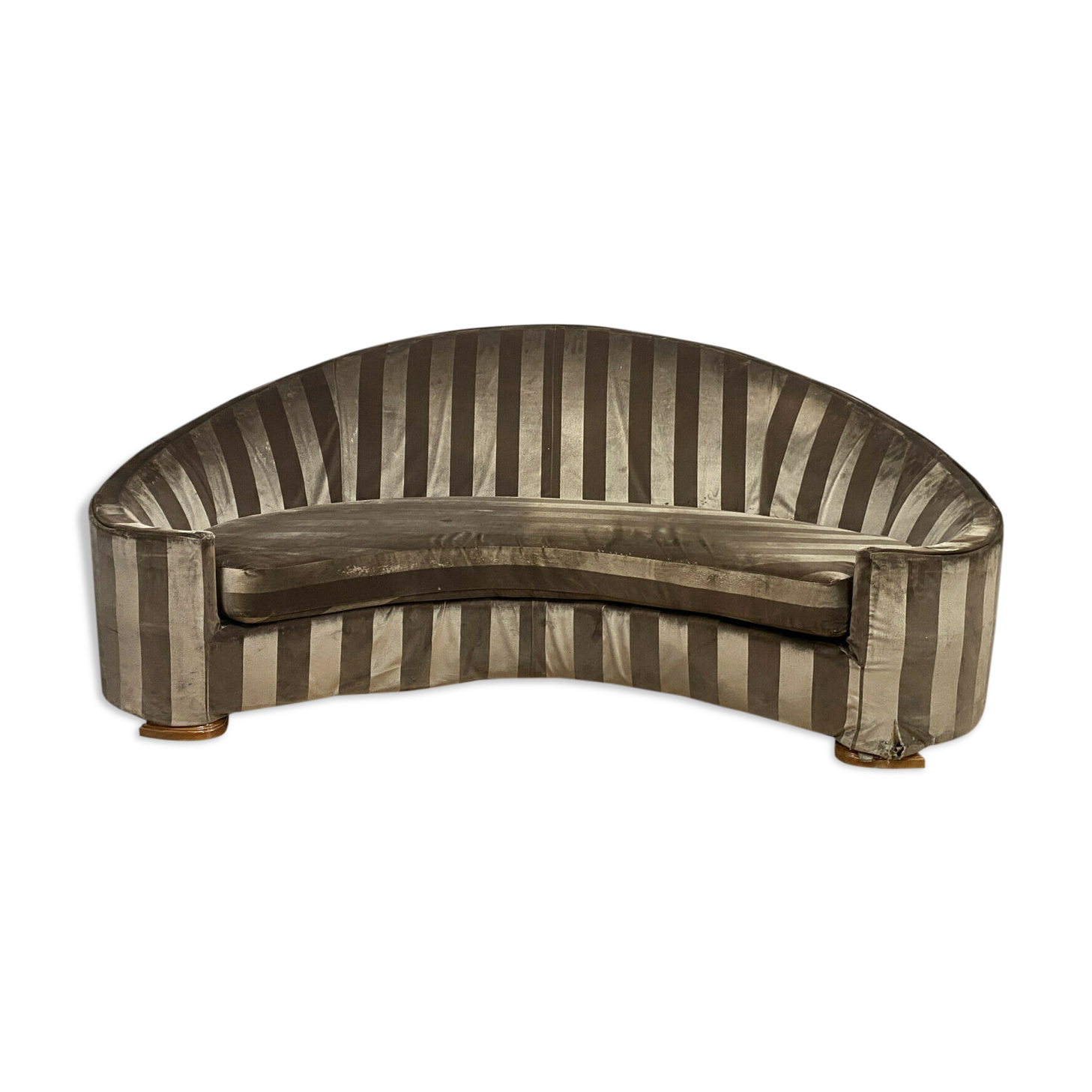 Half-moon shaped cackling sofa in velvet from genoa period napoleon iii