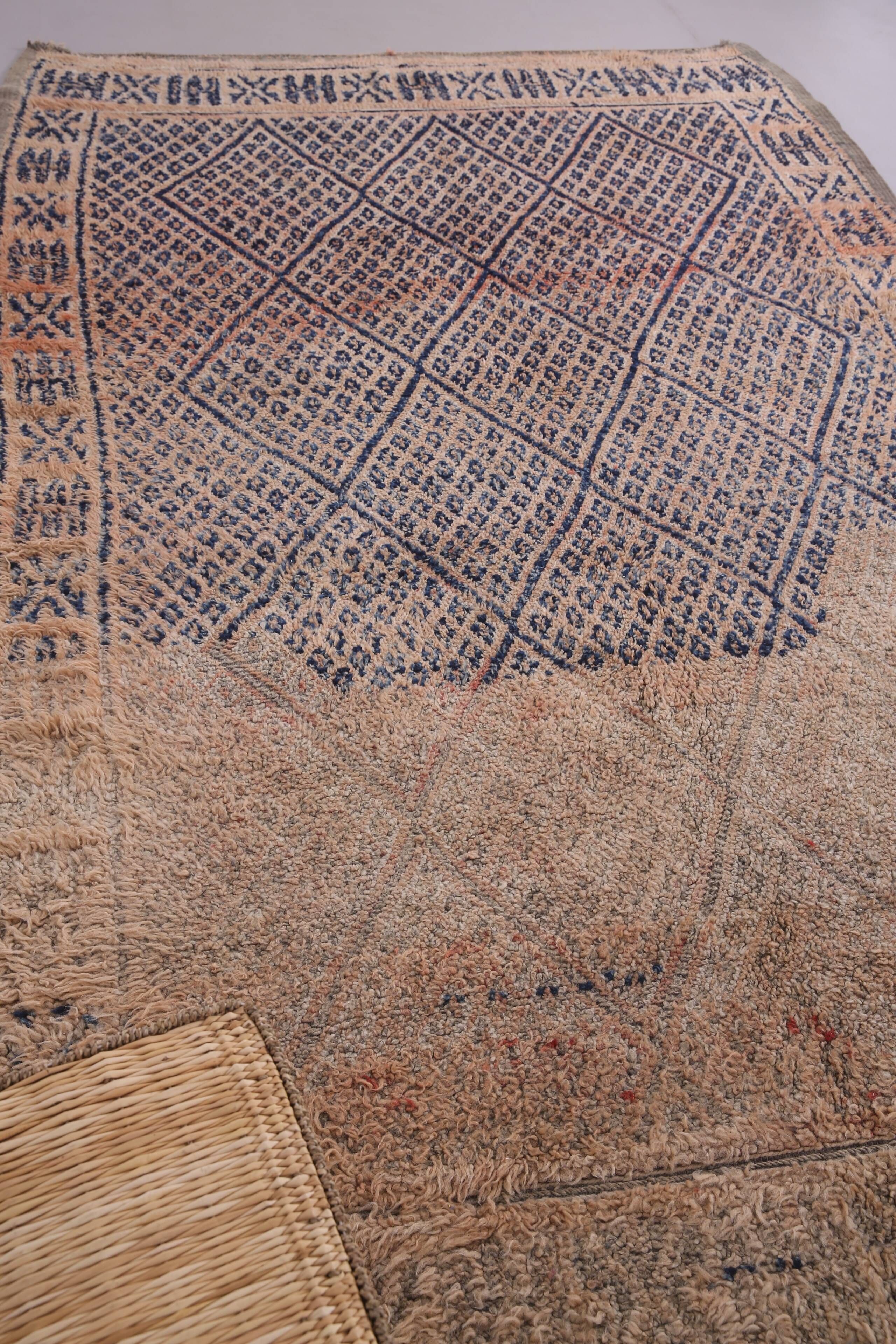 Vintage Beni Mguild Rug 197 x 316 cm - Vintage Moroccan Rug, Old Berber Rug