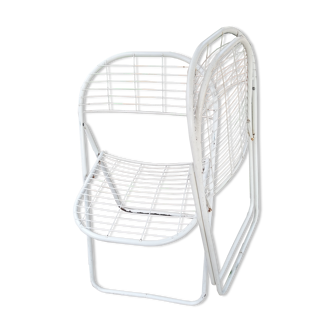 Duo of white metal folding chairs