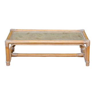 Table basse en rotin et cannage