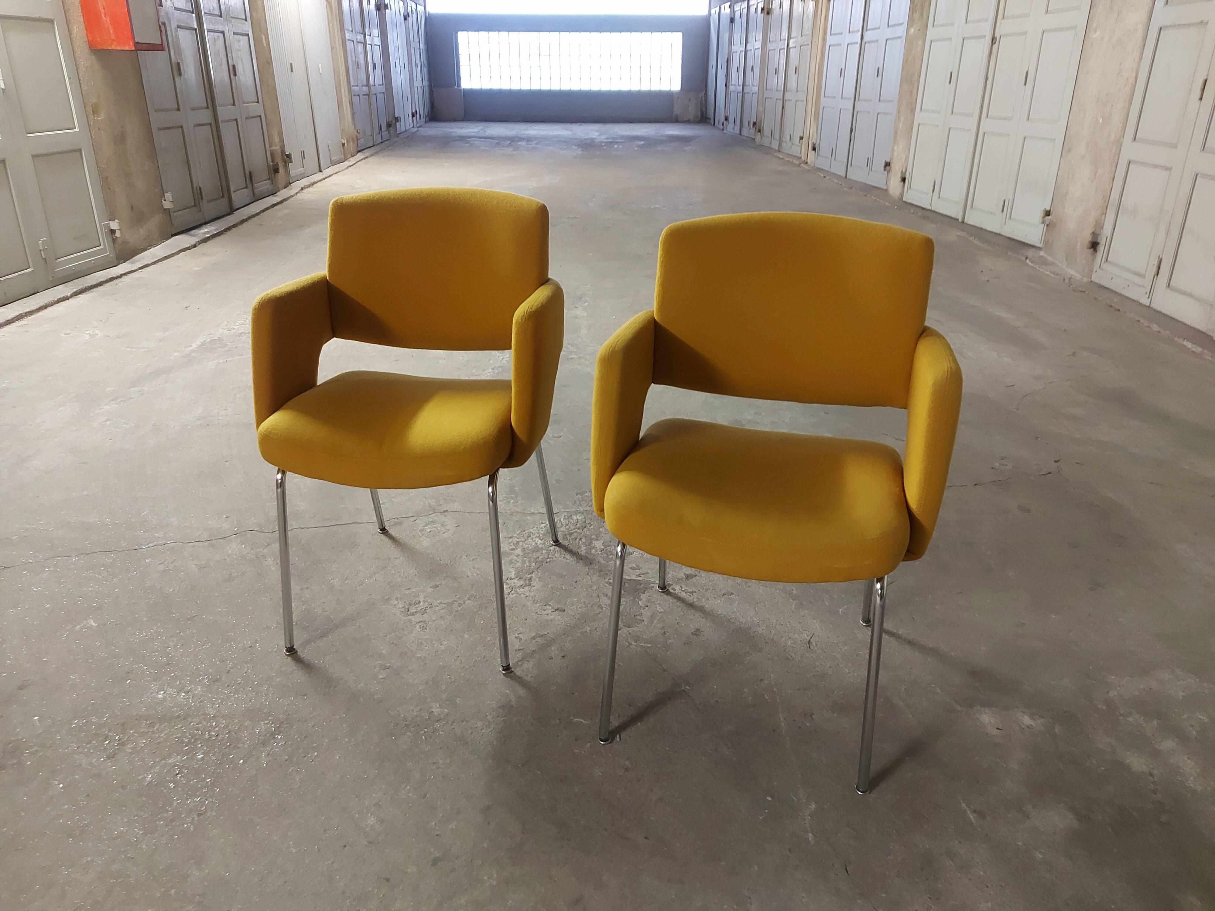 Pair of vintage conference chairs