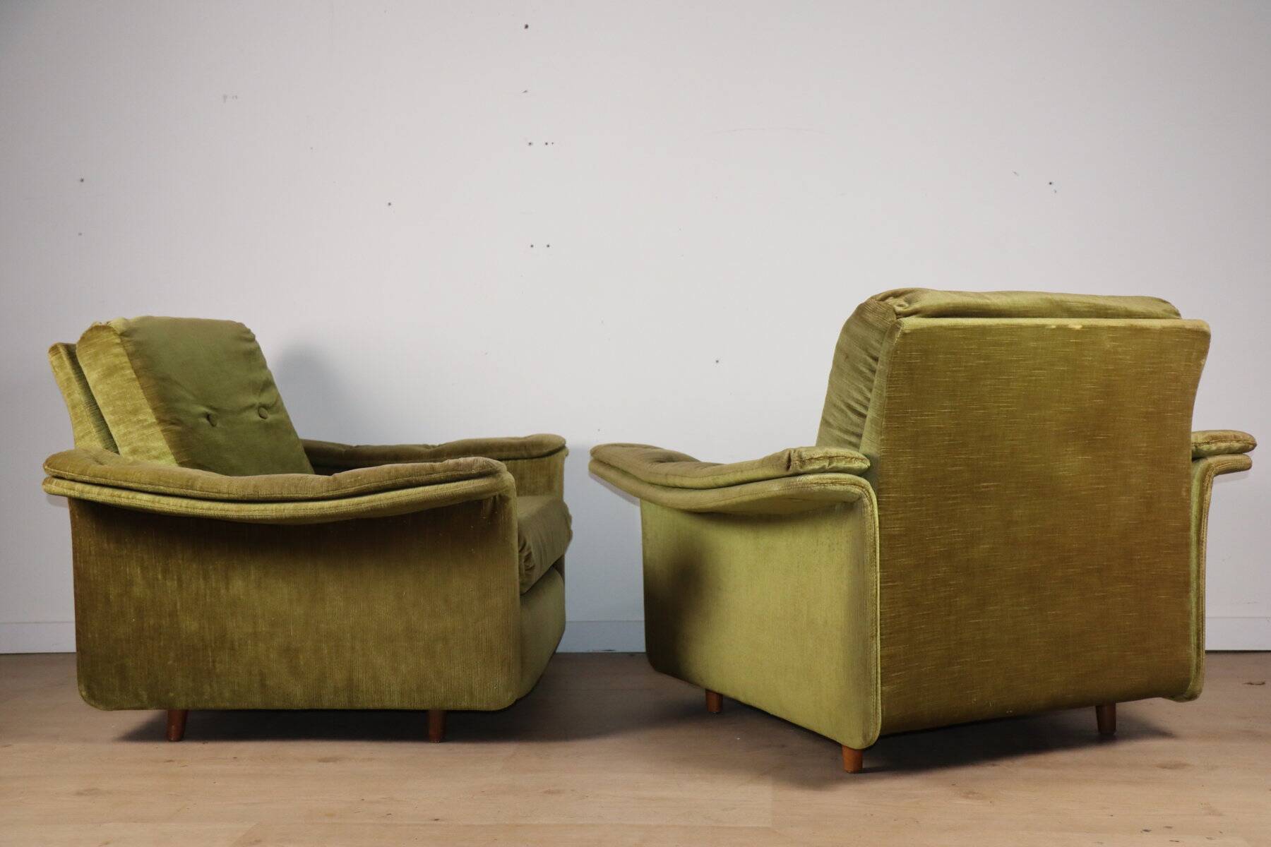 Pair of vintage velvet armchairs – 1960s