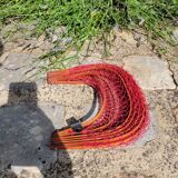 Panier pliable vintage rouge, années 70 - rotin et filet.