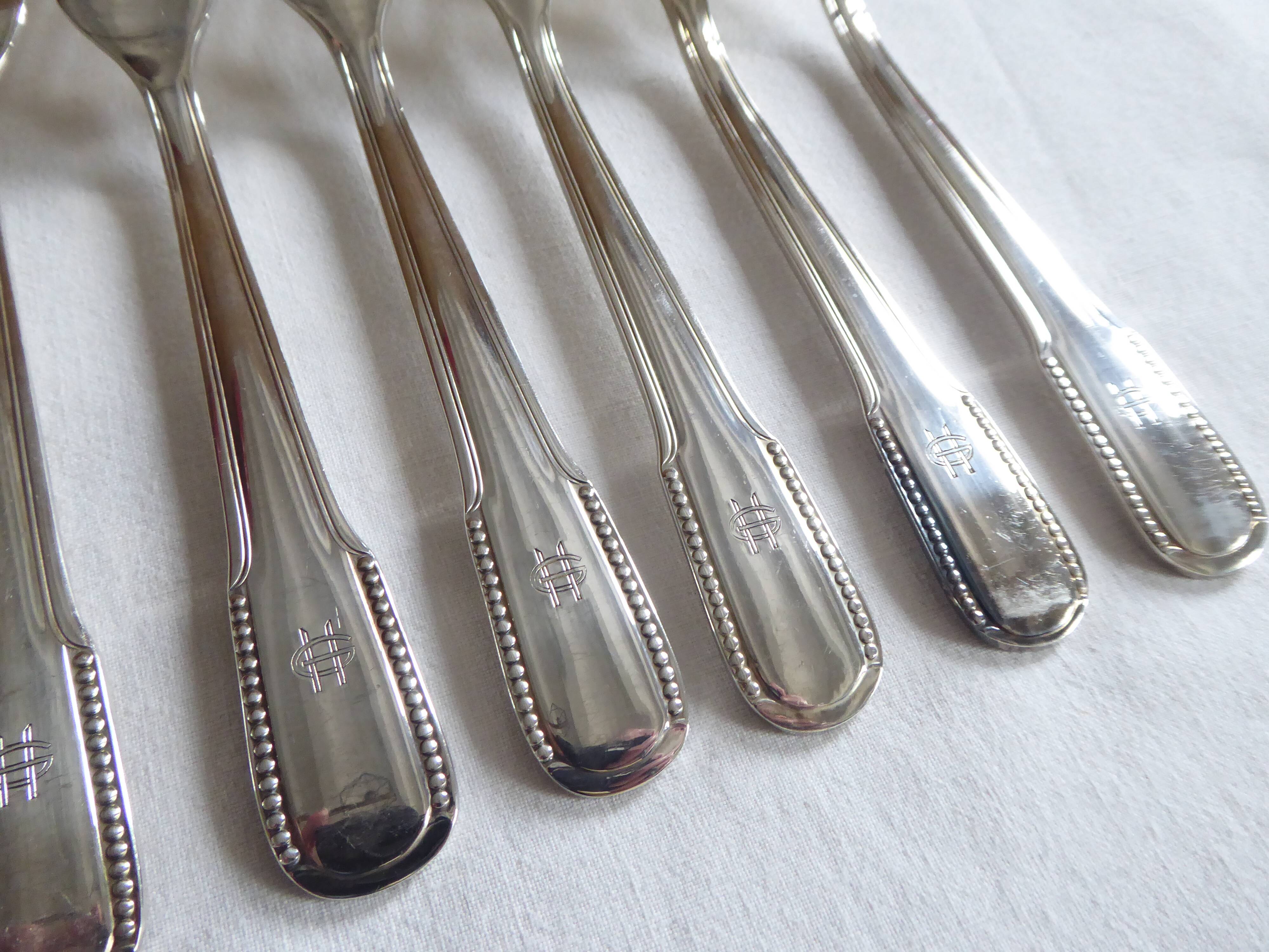 12 dessert forks, silver metal