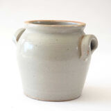 Gray sandstone pot