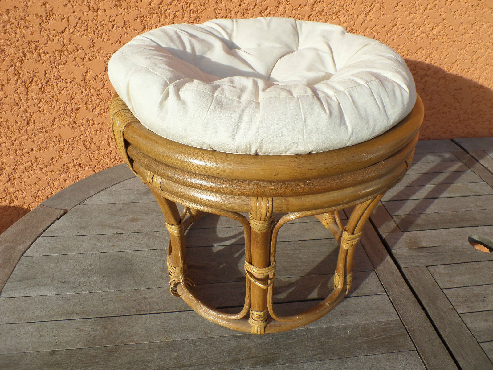 Pouf en rotin vintage Selency