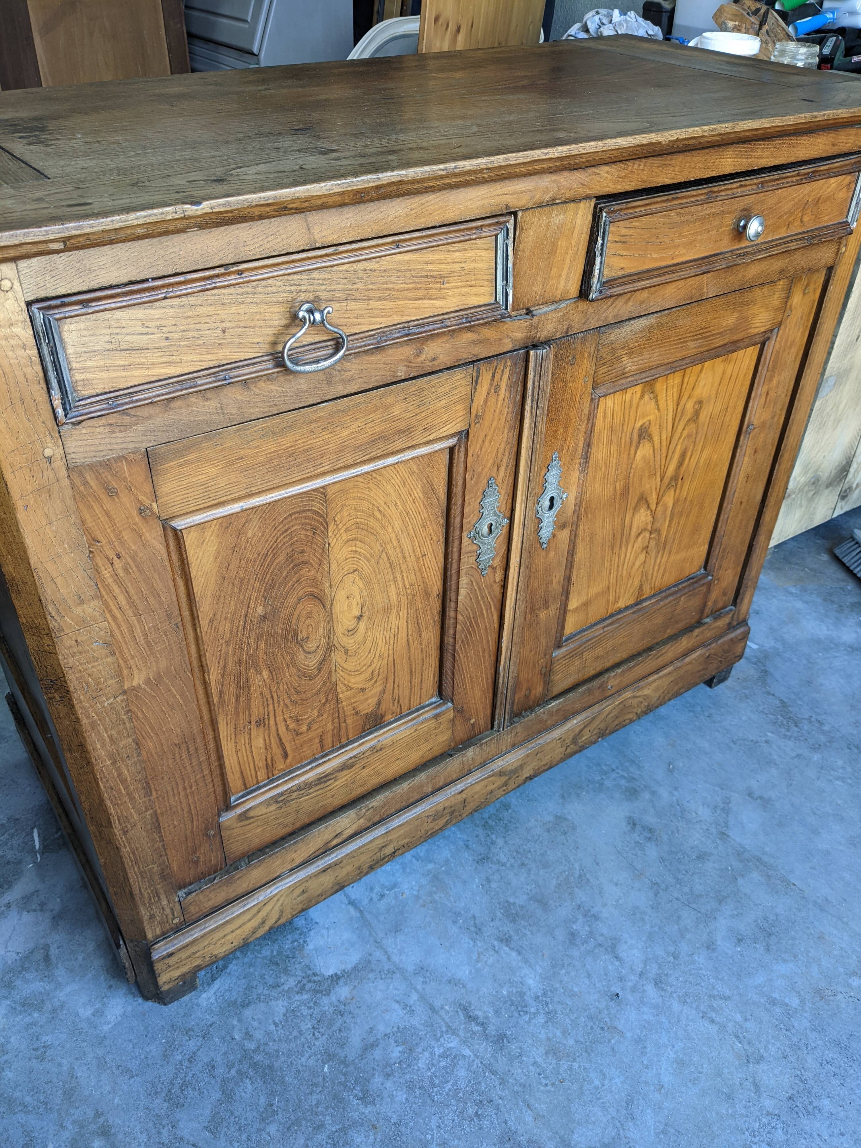 Breton style vaisselier